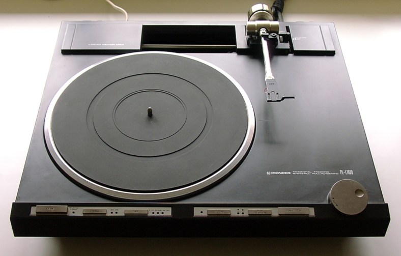 Pioneer PL-L1000a