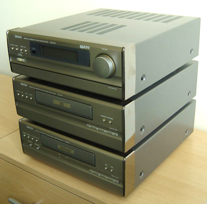 Denon D-90
