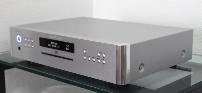 Rotel RCD1570