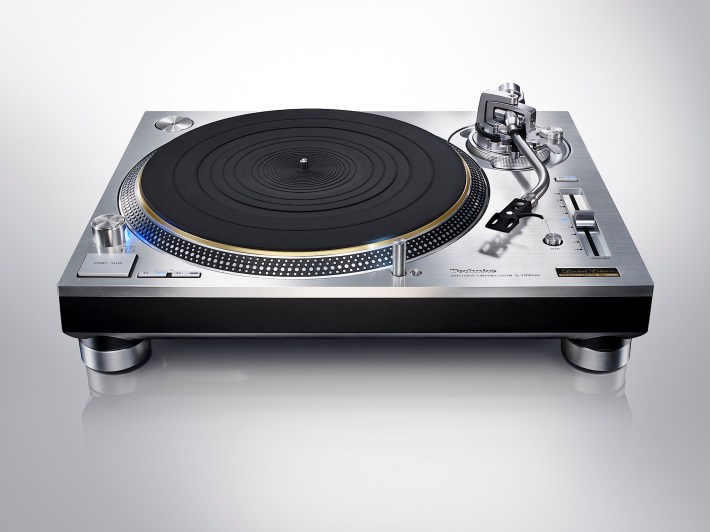 Technics SL-1200GAE