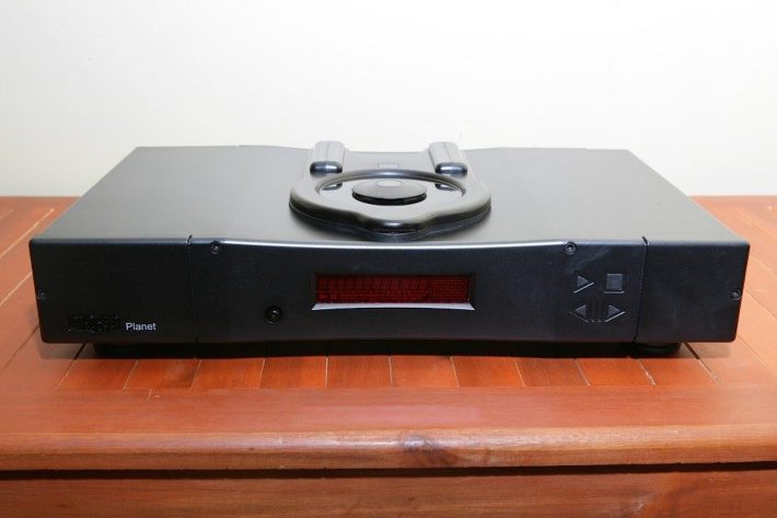 Rega Planet 2000.jpg